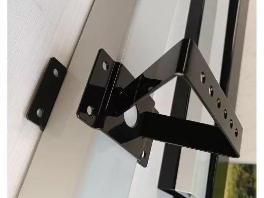 Кронштейн для прожектора на квадратную трубу 60х60мм с отверстием 