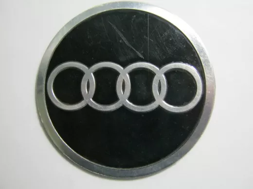 Эмблемма круглая "алюминий" знак Audi 6,8x6,8 см   01384